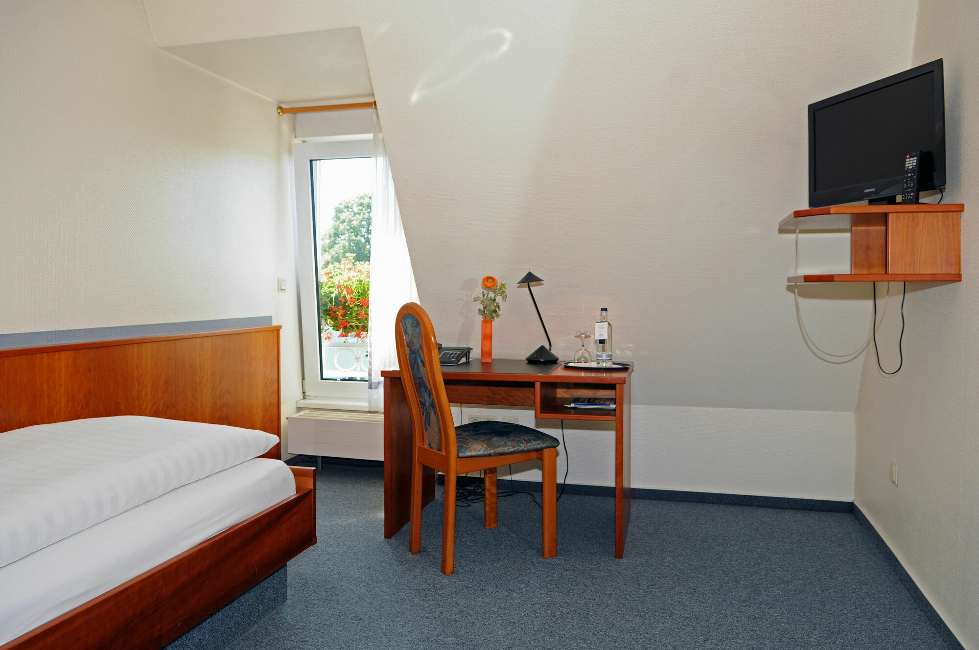 Hotel-Restaurant Thomsen Delmenhorst Ngoại thất bức ảnh